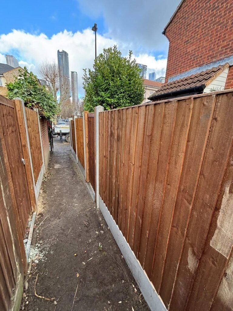 Fencing Company Manchester